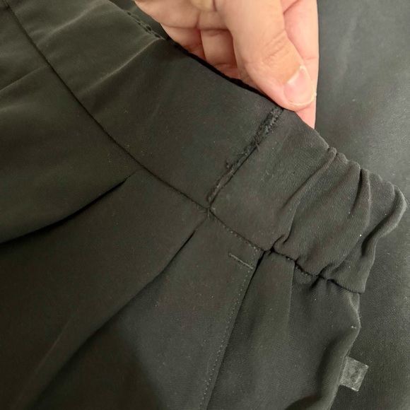 Lululemon Noir Crop Black Trouser Flowy Business Office Pant Size 4 - Picture 10 of 10